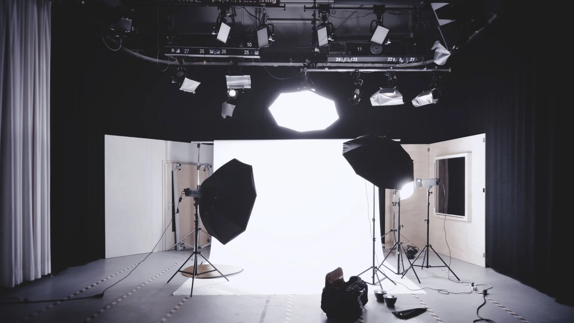 The Best Lighting Kits You Can Rent for Every Budget